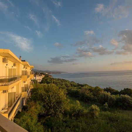 Hotel Panorama Каламата Екстериор снимка