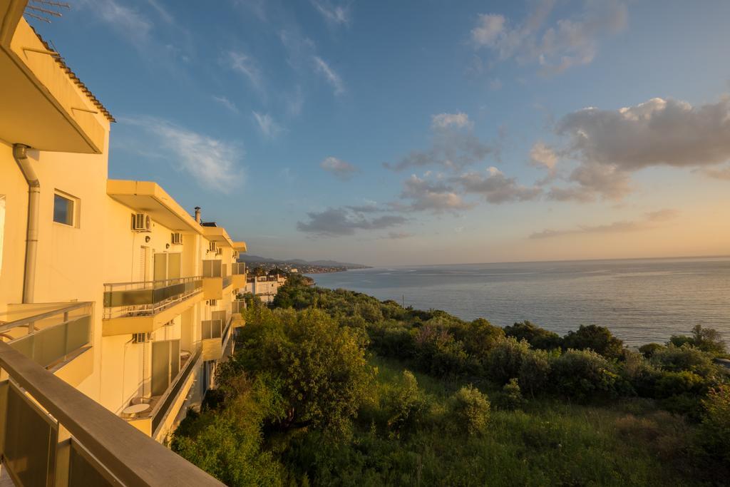 Hotel Panorama Каламата Екстериор снимка